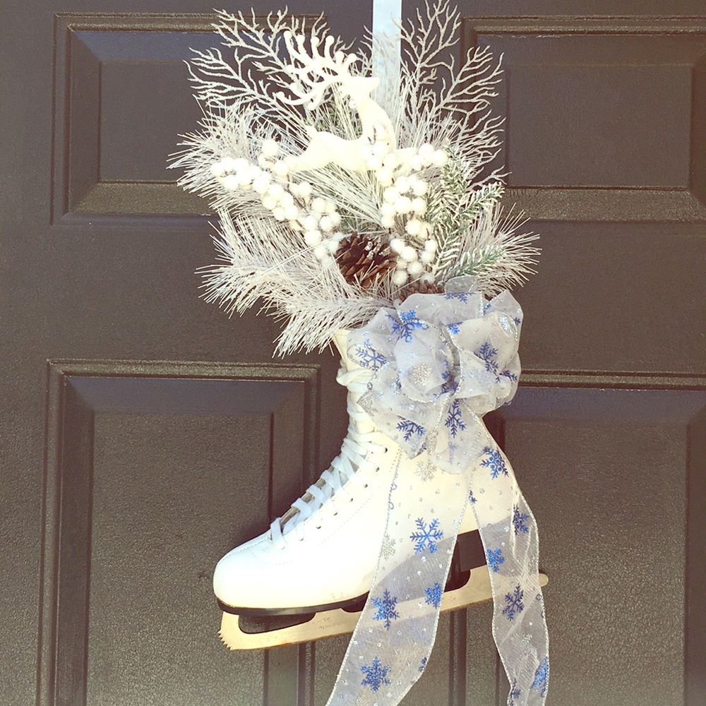 Ice Skate Door Hanging / Wreath